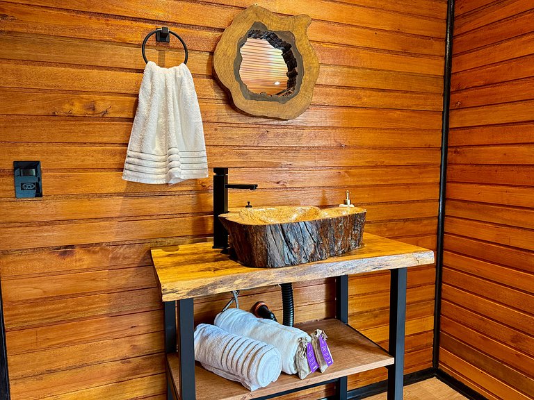 Chalé Solar da Colina - Hidro, vista e conforto