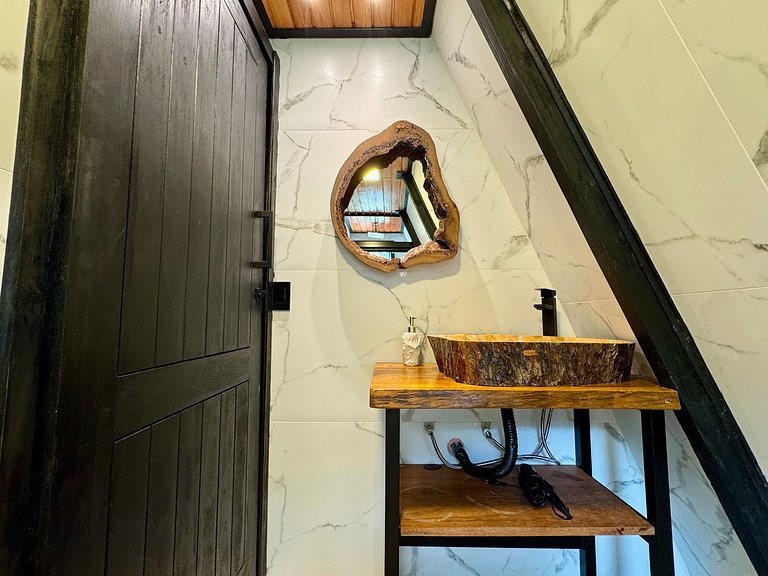 Chalé Solar da Colina - Hidro, vista e conforto